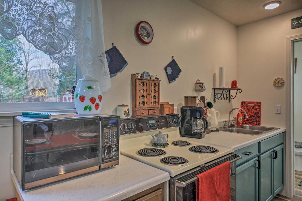 Pet-Friendly Libby Cottage With Mountain Views! Екстериор снимка